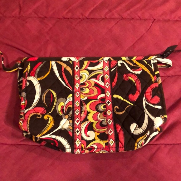 Vera Bradley -Make Up Bag - 9x5 x2.5 inchs. Large Zip Pocket & 2 Small Pockets - Picture 1 of 6